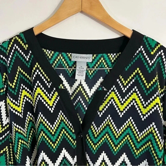 Catherines Button Up Top 1X Neon Green Black Chevron Striped Long Sleeve Bright - Picture 3 of 6